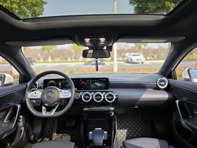 Mercedes-Benz A-Class — Фото автомобиля 13