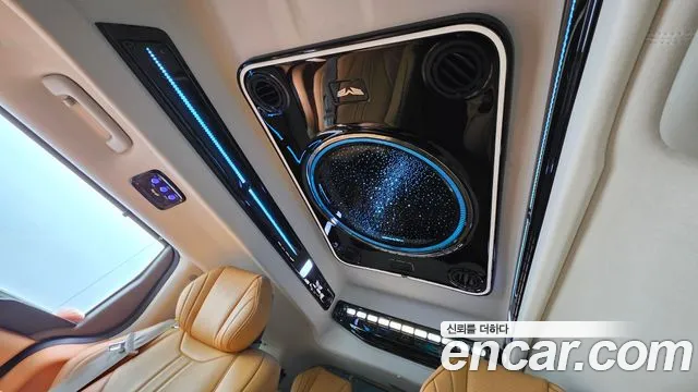 Kia Canival Новый Carnival 4 поколение Бензин 9 мест Hi-Limousine (Спецкузов) — Фото автомобиля 25