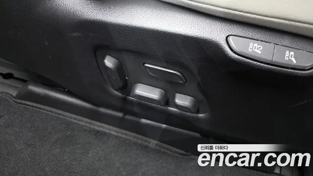 Kia Canival Carnival 4 поколение Бензин 7 мест Signature — Фото автомобиля 24