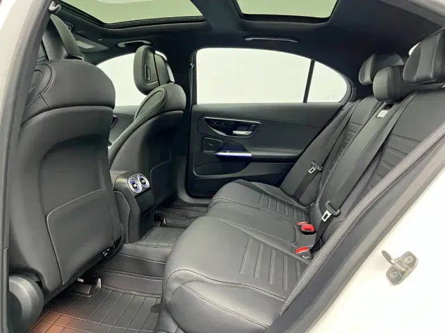 Mercedes-Benz C-Class — Фото автомобиля 14