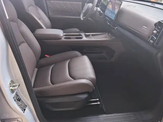 Wuling Starlight 560 — Фото автомобиля 8