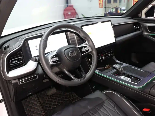 GAC Trumpchi GS8 — Фото автомобиля 10