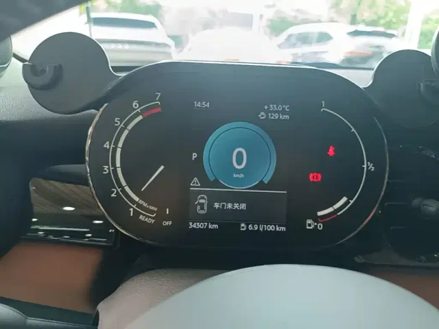 MINI Hatch — Фото автомобиля 11