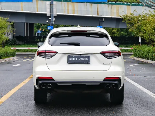 Maserati Levante — Фото автомобиля 5