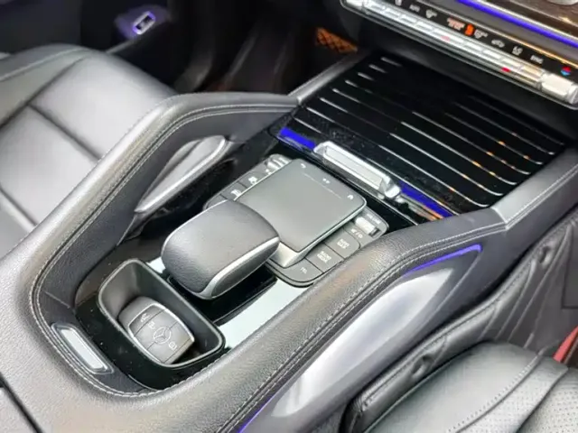 Mercedes-Benz GLE-Class — Фото автомобиля 12