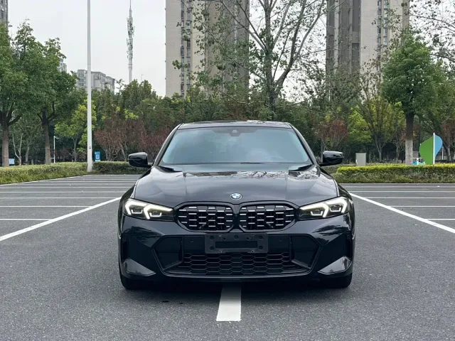 BMW 3 Series — Фото автомобиля 2