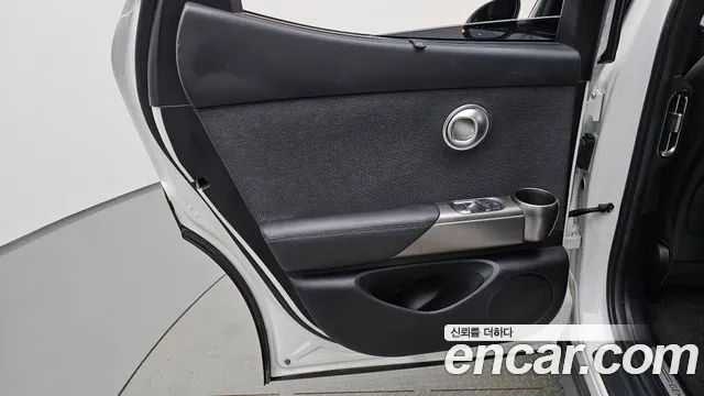 Genesis GV60 — Фото автомобиля 14