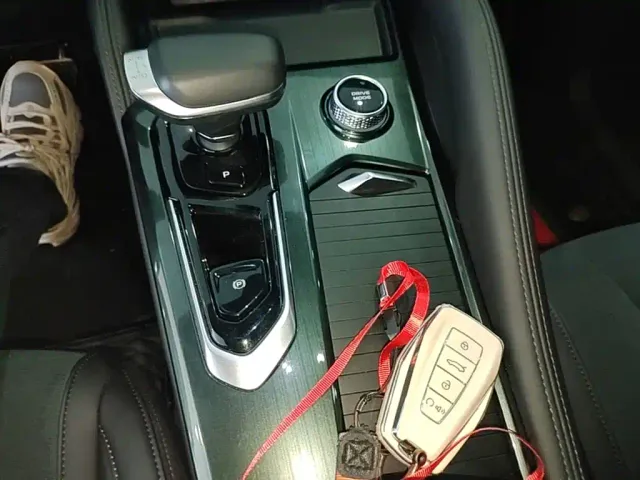 Geely Xingyue L — Фото автомобиля 13