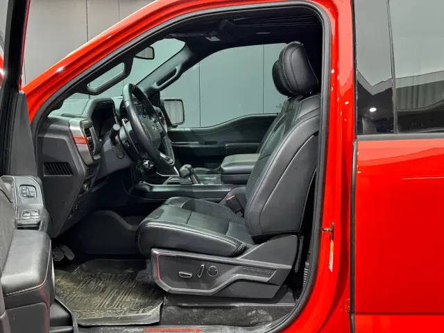 Ford F-150 Raptor — Фото автомобиля 9