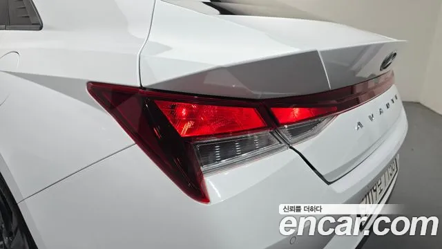 Hyundai Avante CN7 — Фото автомобиля 8