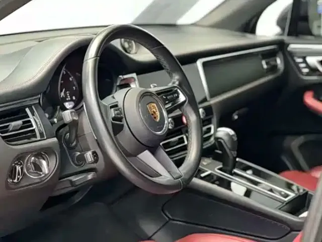 Porsche Macan — Фото автомобиля 8