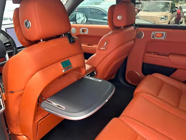 Li Auto L7 — Фото автомобиля 5