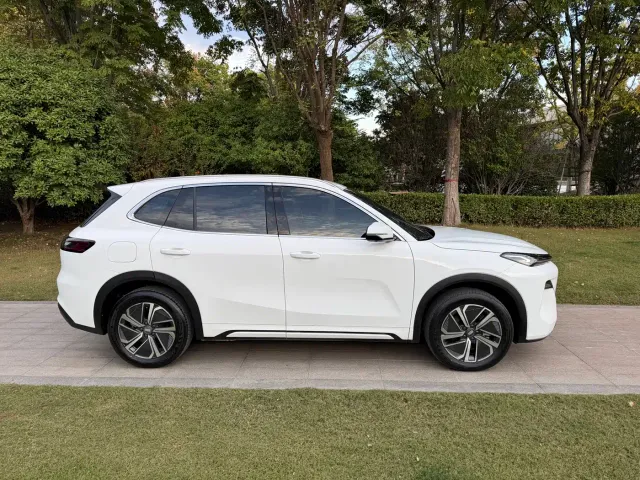 Geely Galaxy Starship 7 EM-i — Фото автомобиля 7
