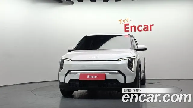 Kia EV3 — Фото автомобиля 3
