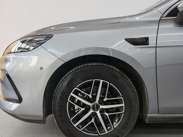 BYD Seal 05 DM-i — Фото автомобиля 8