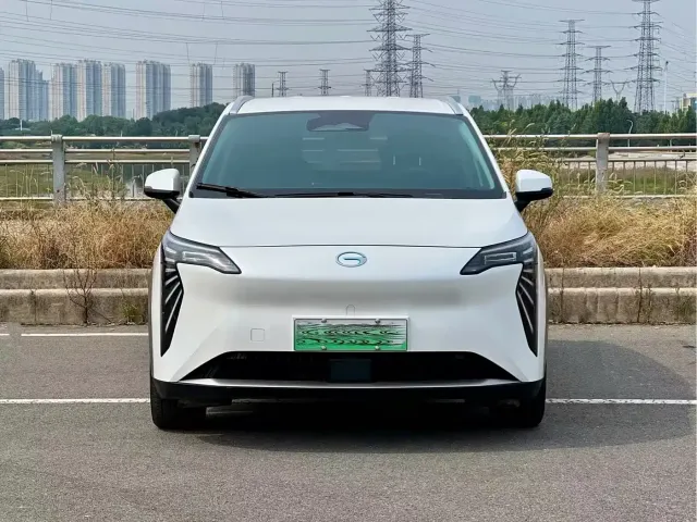 GAC Aion Y — Фото автомобиля 2