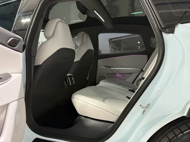 Arcfox Alpha S5 — Фото автомобиля 7
