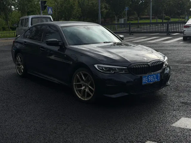 BMW 3 Series — Фото автомобиля 3