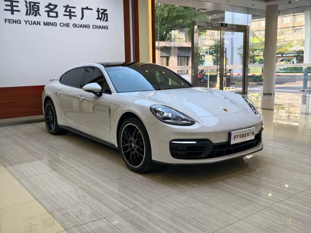 Porsche Panamera — Фото автомобиля 3