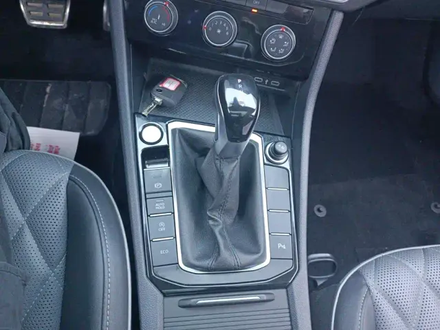 Volkswagen Sagitar — Фото автомобиля 16