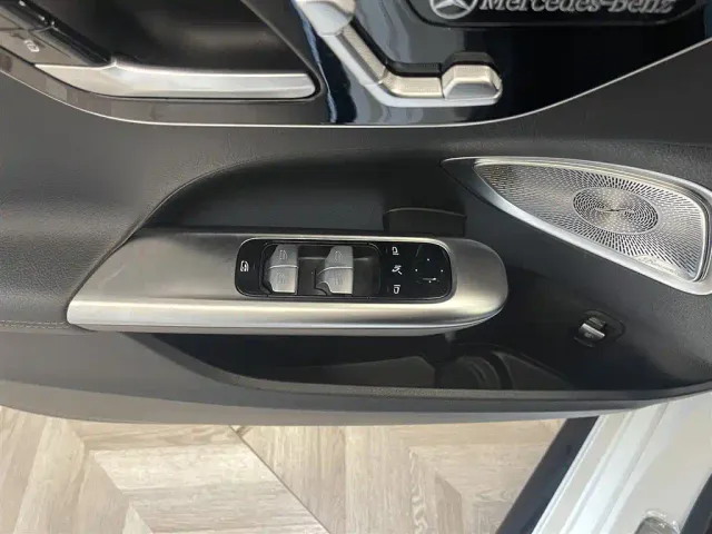 Mercedes-Benz C-Class — Фото автомобиля 25