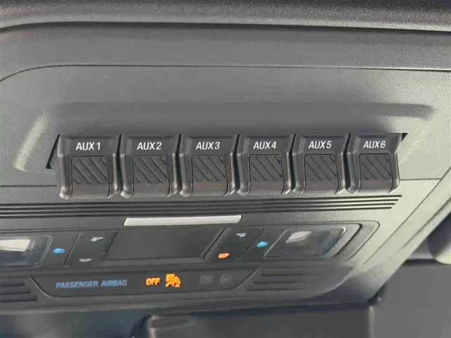 Ford Bronco — Фото автомобиля 17