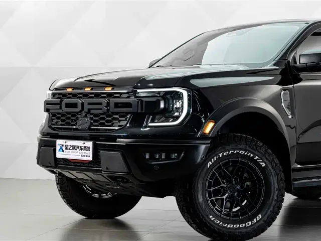 Ford Ranger — Фото автомобиля 3