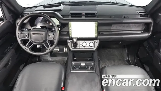 Land Rover Defender — Фото автомобиля 7