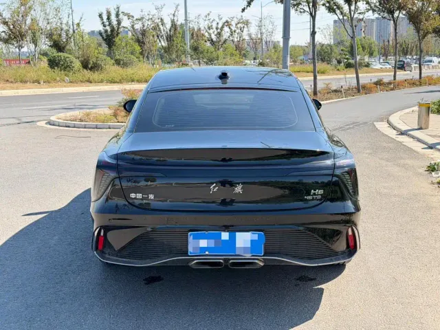 Hongqi H6 — Фото автомобиля 11