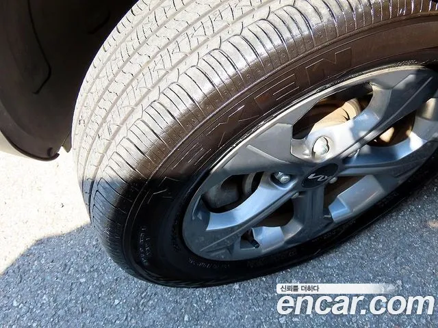 Kia Seltos — Фото автомобиля 5