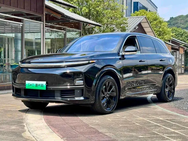 Li Auto L7 — Фото автомобиля 2