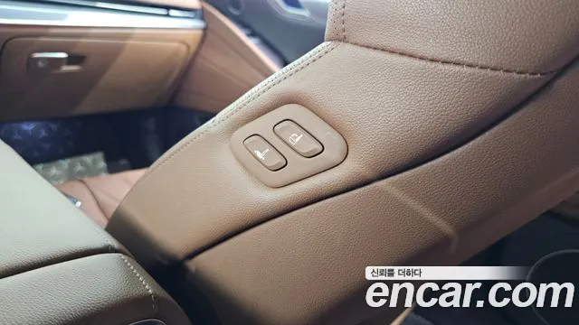 Genesis G80 Бензин 2.5 турбо 2WD — Фото автомобиля 8
