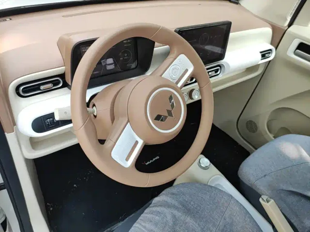 Wuling Hongguang Mini EV — Фото автомобиля 5