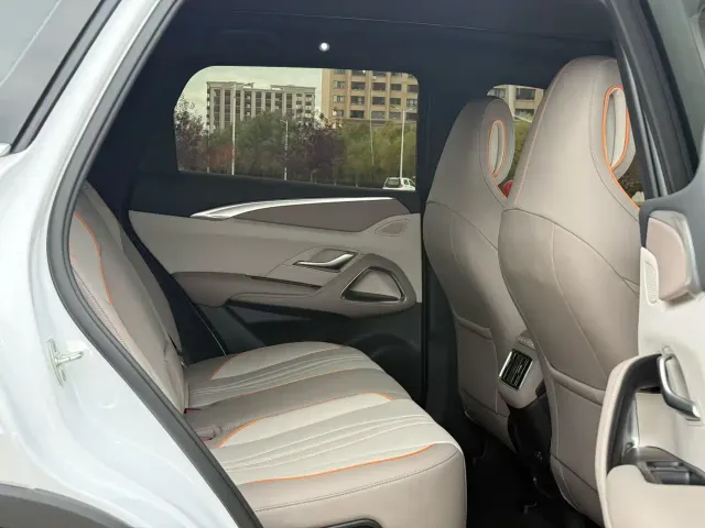 BYD Song Pro — Фото автомобиля 6