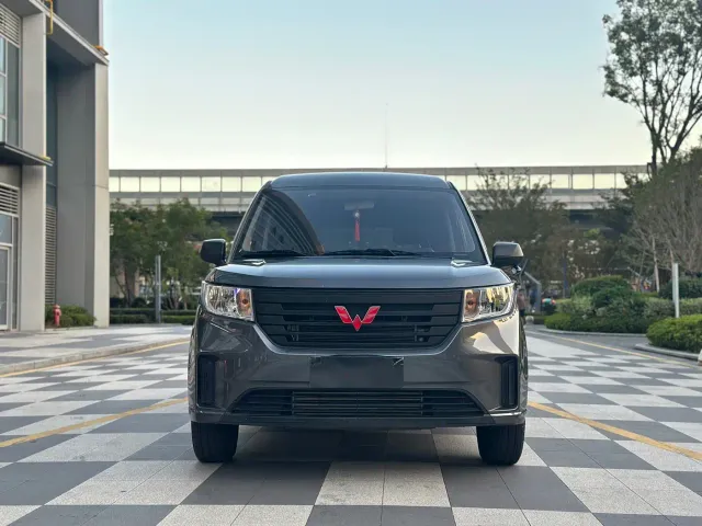 Wuling Zhengcheng — Фото автомобиля 2