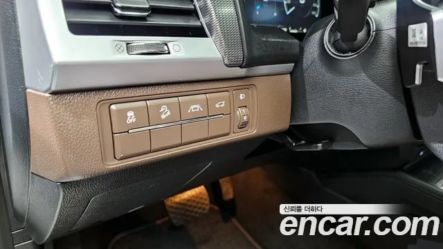 KG_Mobility_Ssangyong Rexton All Rexton Дизель 2.2 4WD — Фото автомобиля 15