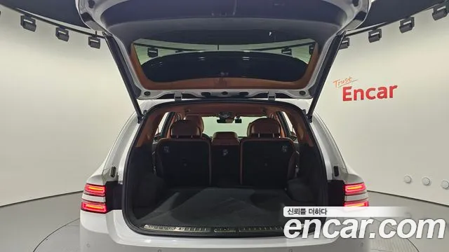 Genesis GV80 — Фото автомобиля 21