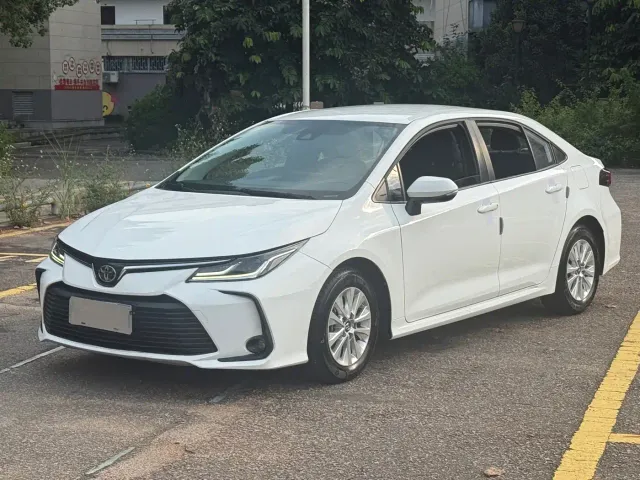 Фотография автомобиля — Toyota Corolla
