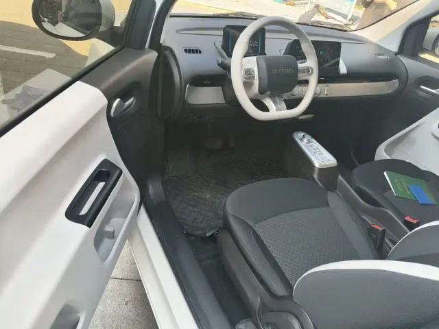 Changan Lumin — Фото автомобиля 12