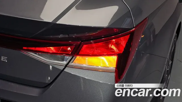 Hyundai Avante CN7 — Фото автомобиля 8