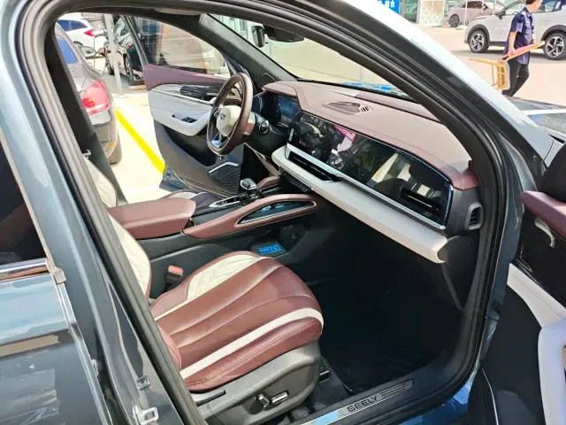 Geely Xingyue L — Фото автомобиля 13