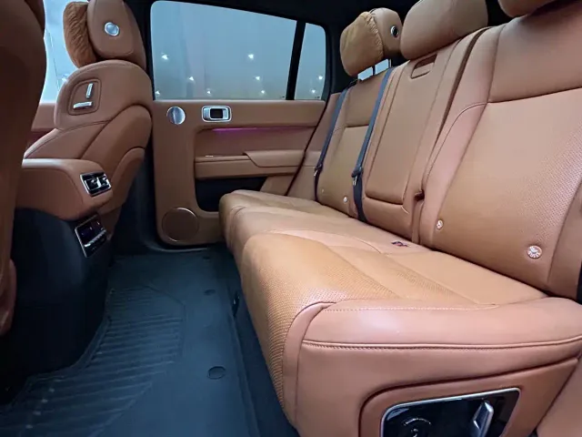 Li Auto L7 — Фото автомобиля 12