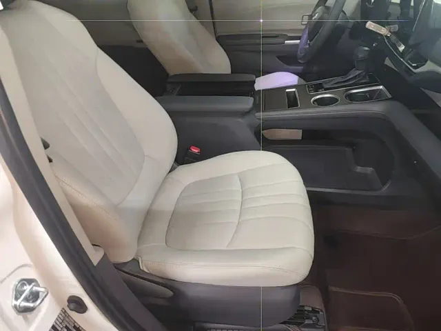 Toyota Sienna — Фото автомобиля 24