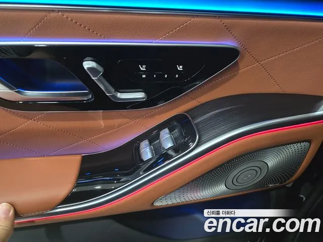 Mercedes-Benz S-Class — Фото автомобиля 16