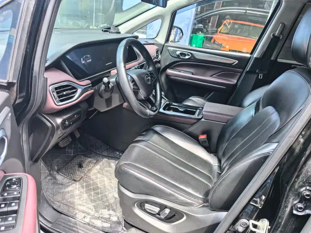 GAC Trumpchi M6 — Фото автомобиля 7