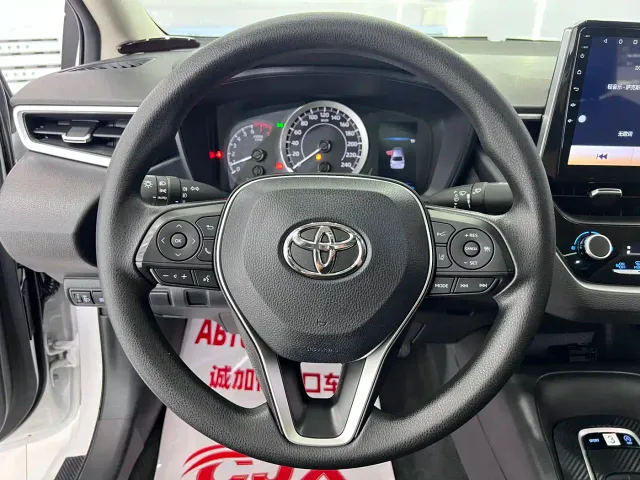 Toyota Corolla — Фото автомобиля 10