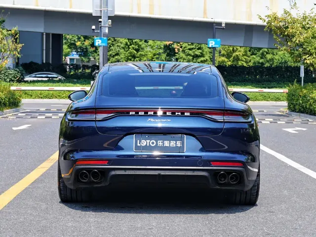 Porsche Panamera — Фото автомобиля 4