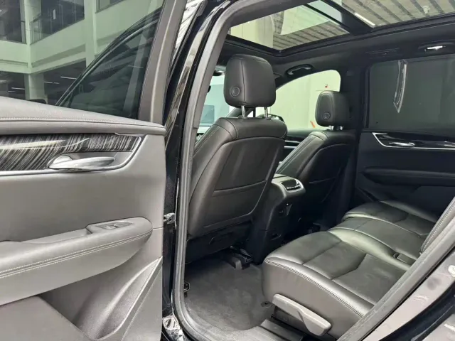 Cadillac XT6 — Фото автомобиля 12