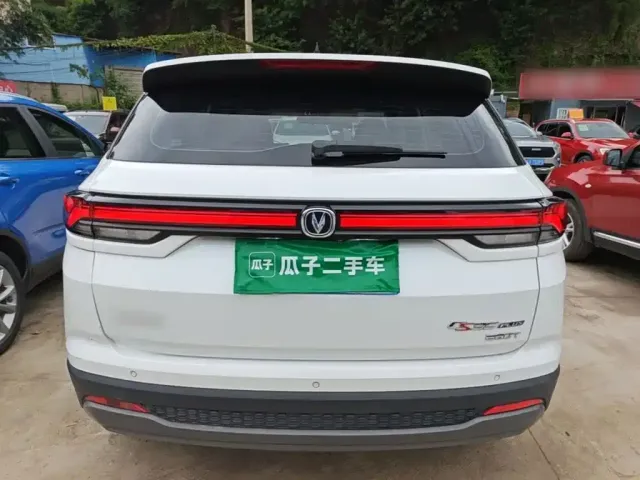 Changan CS35 Plus — Фото автомобиля 5