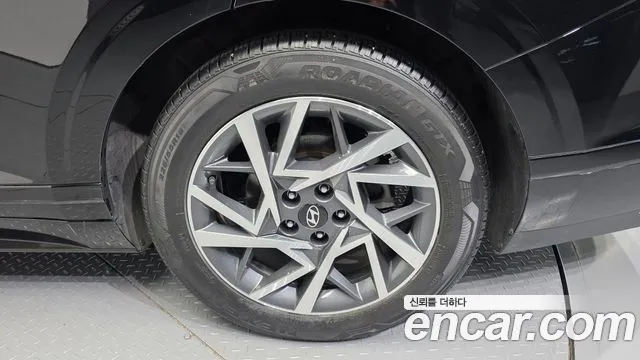 Hyundai Grandeur GN7 — Фото автомобиля 6